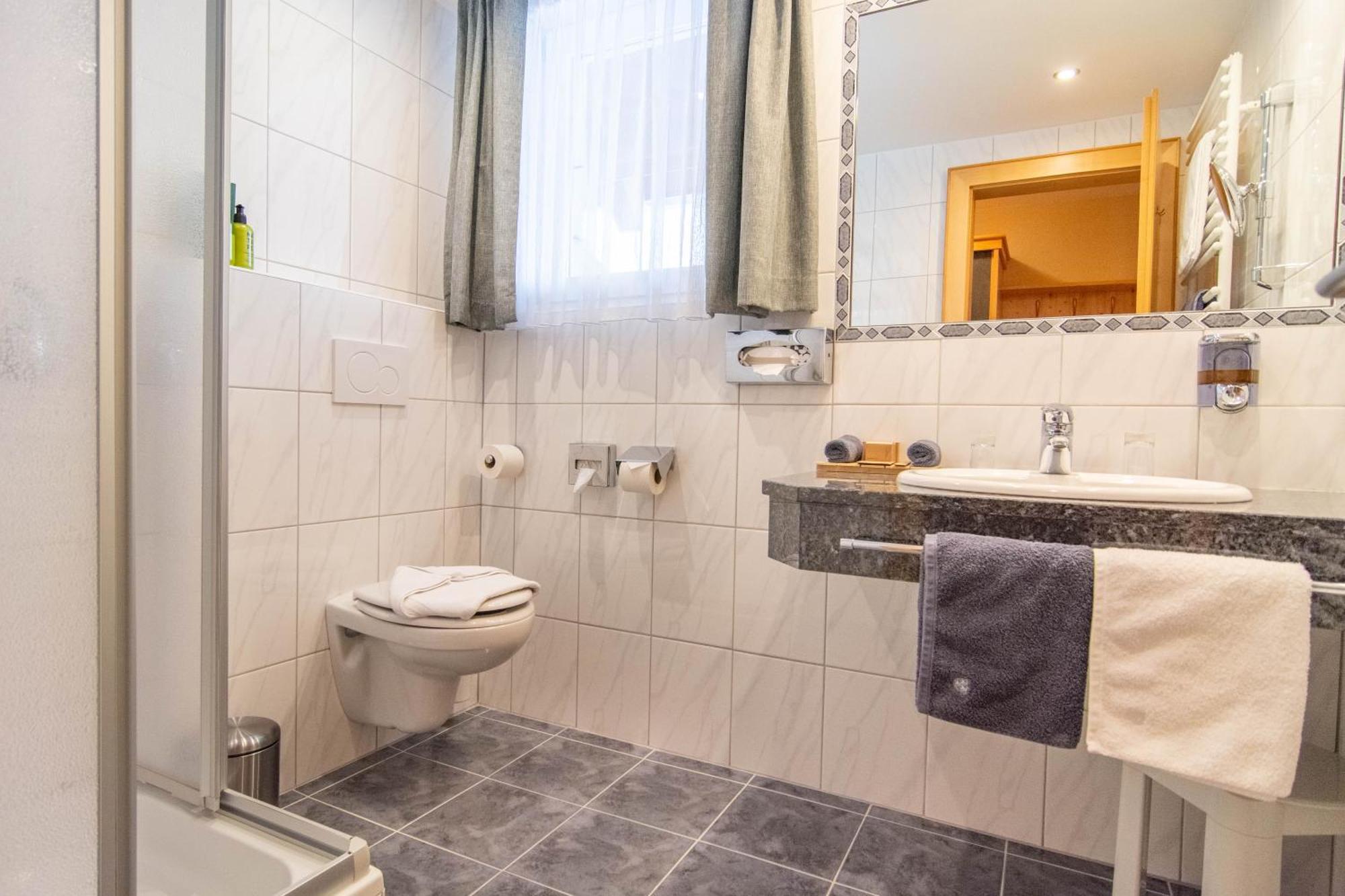 Hotel Garni Alpenhof Ισγκλ Εξωτερικό φωτογραφία