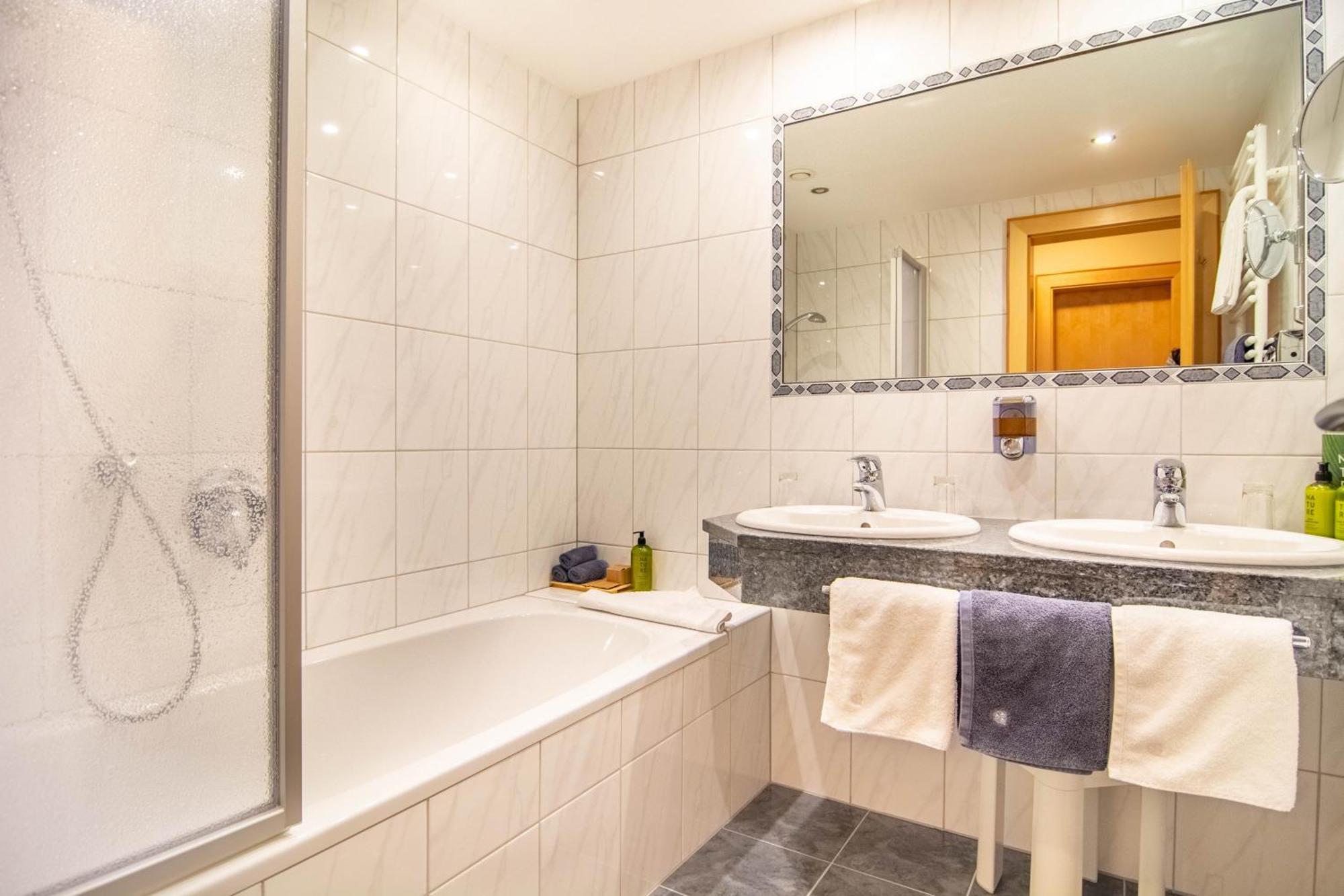 Hotel Garni Alpenhof Ισγκλ Εξωτερικό φωτογραφία